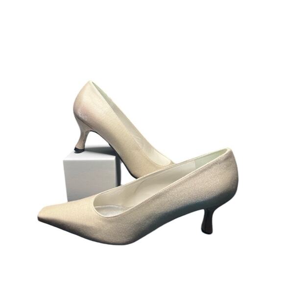 STUART WEITZMAN- Women’s Fabric Low Heel - Picture 1 of 8